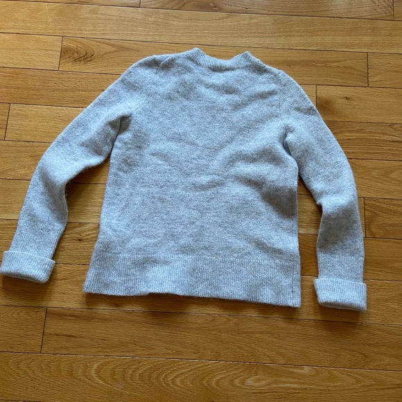 2/50$ COS soft grey sweater ๐ - Picture 4 of 4